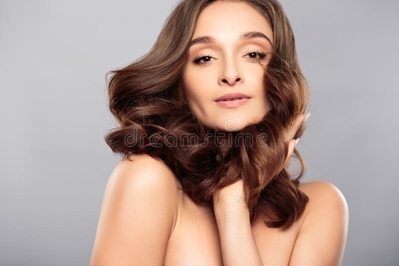 Cabelo bonito, mulher, pele natural, cabelo ondulado, saudável, beleza,  penteado