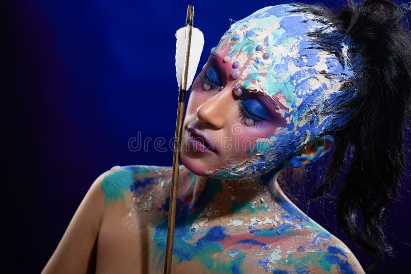 Menina com composição azul fantástica fotos de stock royalty free Menina com composição azul fantástica fotos de stock royalty free