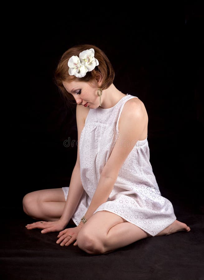A menina com ornamento imagens de stock A menina com ornamento imagens de stock