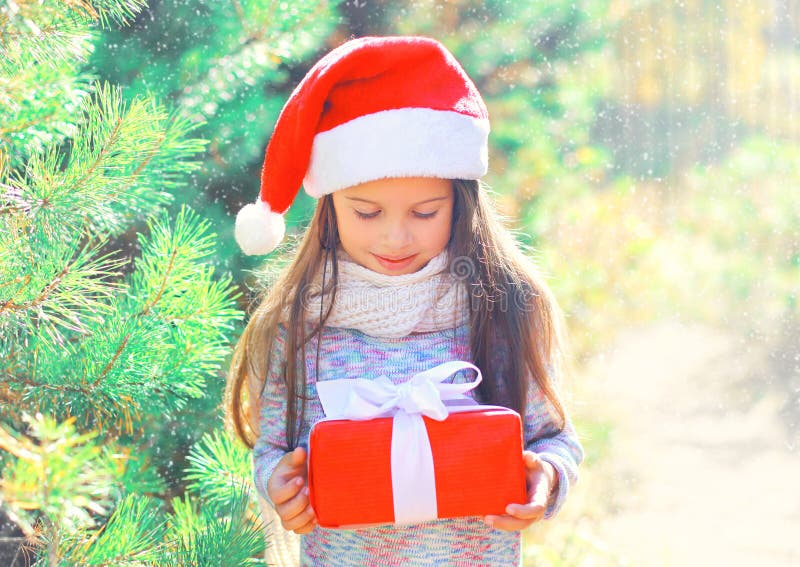 Pai Com a Menina Da Criança Na Música Do Jogo Do Natal No Piano Imagem de  Stock - Imagem de jogar, bonito: 134579623