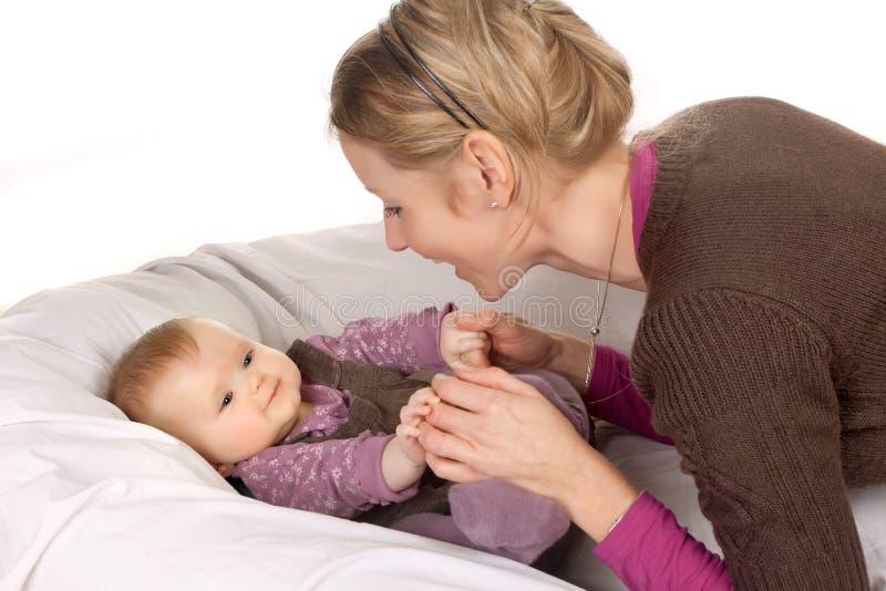 Mulher Renascentista Deitada Na Antiga Cama De Copia Foto de Stock - Imagem  de velho, multa: 246911866