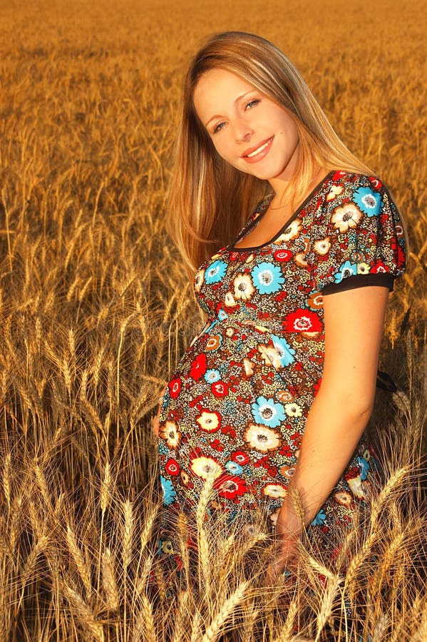 Rapariga grávida fotos de stock