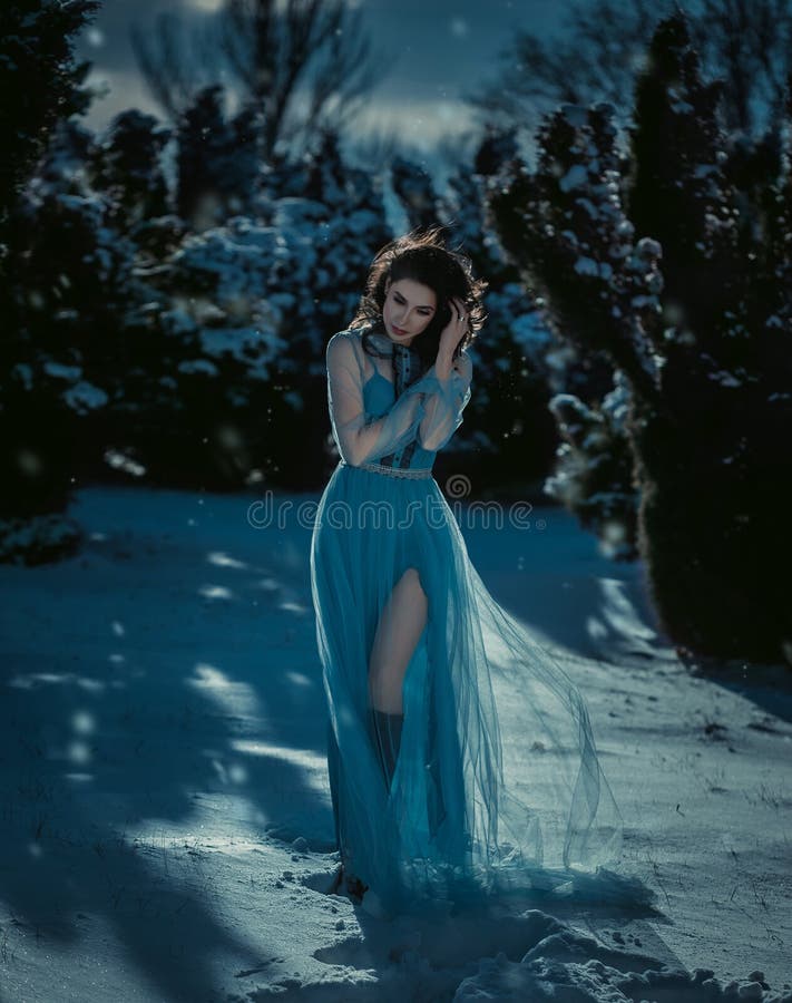 Rapariga em vestido vintage fotos de stock