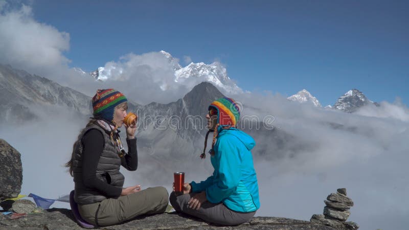 Meninas nos Himalayas