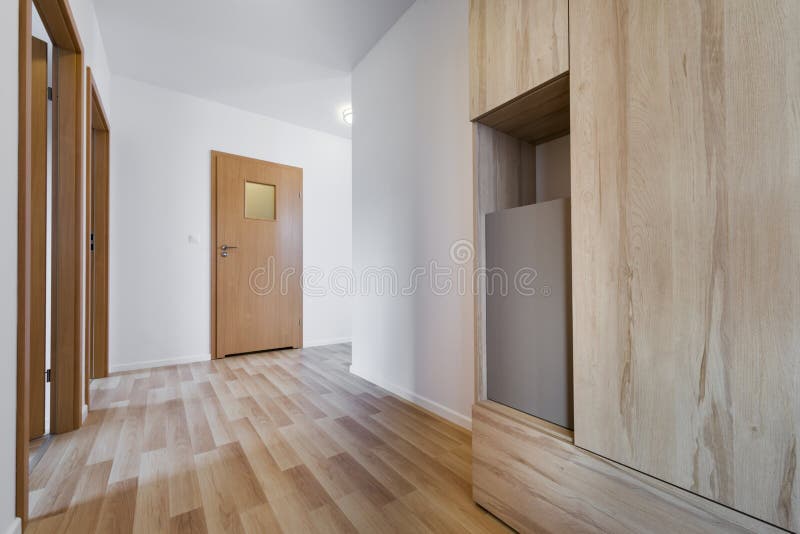 Mening van de gang in modern huis stock afbeelding Mening van de gang in modern huis stock afbeelding