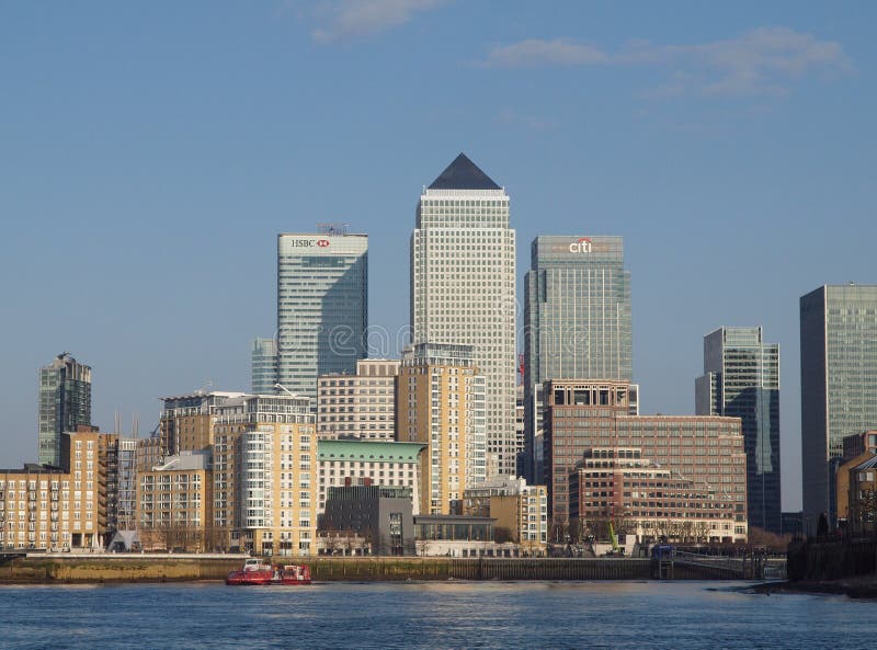 De Werf en Rivier Theems, Londen van de kanarie stock afbeeldingen De Werf en Rivier Theems, Londen van de kanarie stock afbeeldingen