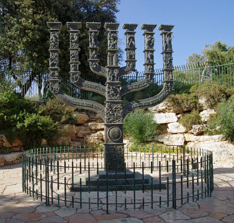 Knesset Menorah Jerusalem Stockbild Bild von geschichte, geschenk