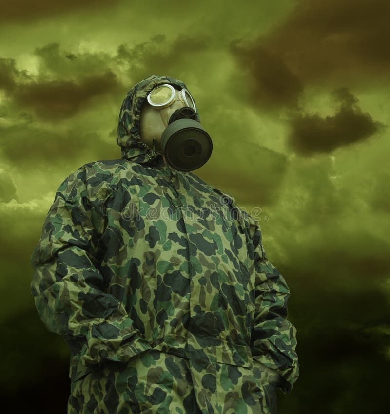 Mens in anti-gas masker royalty-vrije stock afbeelding Mens in anti-gas masker royalty-vrije stock afbeelding