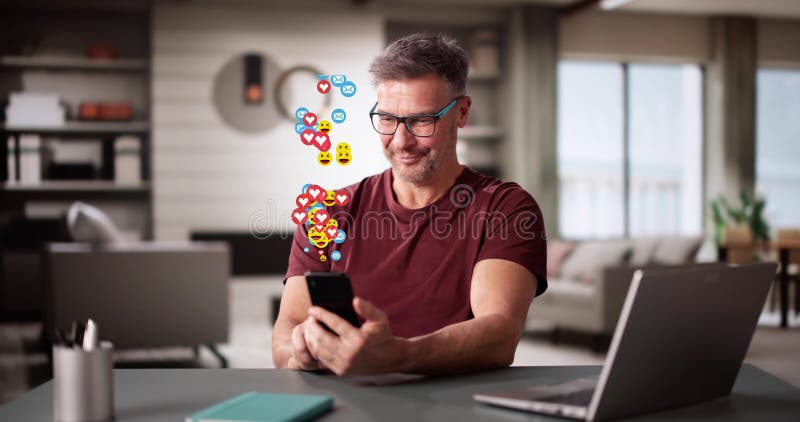 Mensagens de Redes Sociais Online imagem de stock