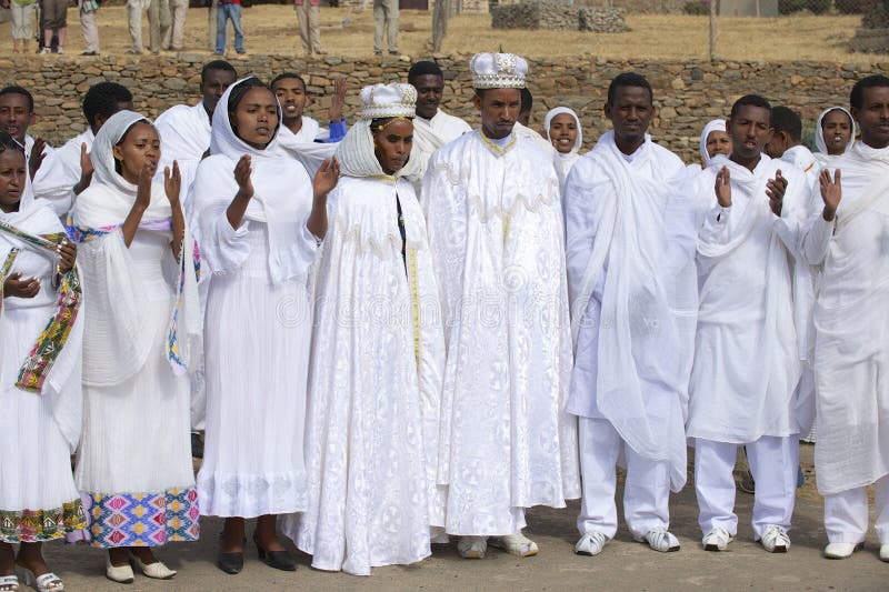 elke dag draagbaar Waakzaamheid Mensen Die Traditionele Kleding Dragen Bij Huwelijksceremonie, Axum,  Ethiopië Redactionele Afbeelding - Image of bruidegom, afrika: 48200135