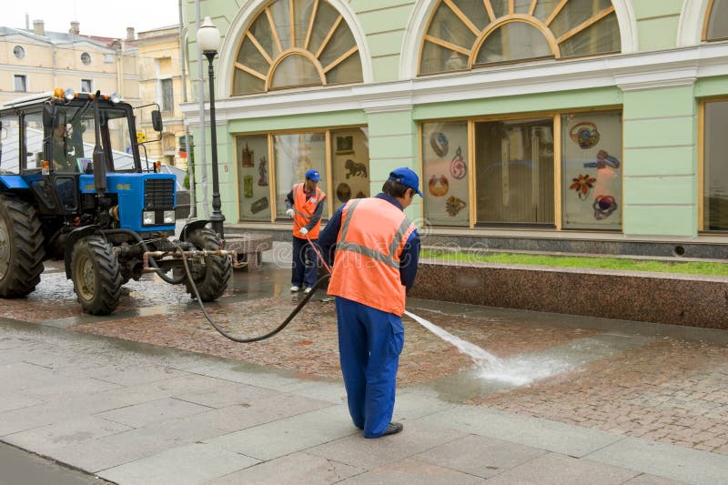 mer cleaner gata royaltyfri foto mer cleaner gata royaltyfri foto