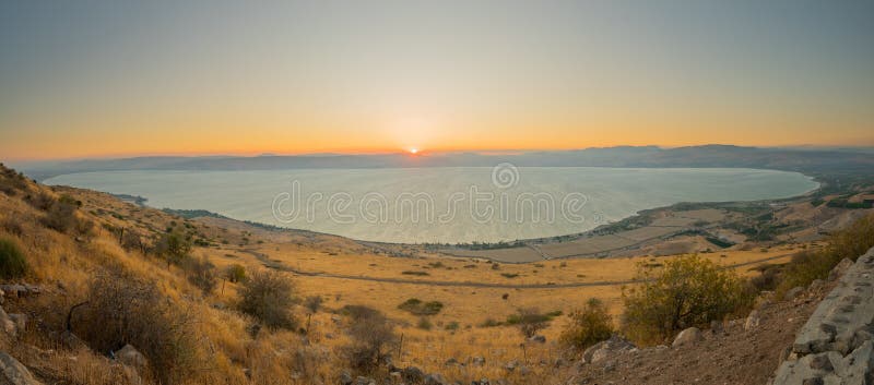 Mer de la Galilée le lac Kinneret, au coucher du soleil photos stock Mer de la Galilée le lac Kinneret, au coucher du soleil photos stock