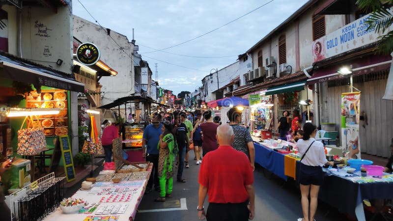 Mercado de la noche situado en la calle de Jonker, Melaka imágenes de archivo libres de regalías Mercado de la noche situado en la calle de Jonker, Melaka imágenes de archivo libres de regalías