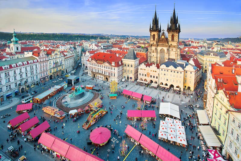 Mercato di Pasqua a Praga fotografia stock libera da diritti Mercato di Pasqua a Praga fotografia stock libera da diritti