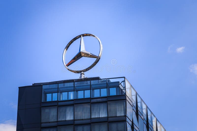 Mercedes-Benz imagen de archivo libre de regalías Mercedes-Benz imagen de archivo libre de regalías
