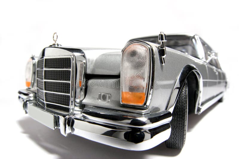 Mercedes Benz 600 metal scale toy car fisheye