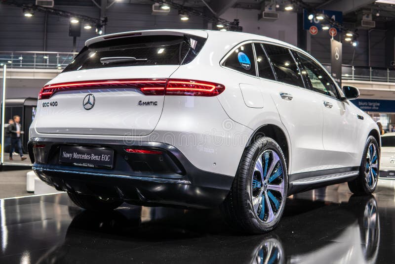 Mercedes-Benz EQC 400 4Matic 300kW SUV, het modeljaar van 2019, EQ-merk royalty-vrije stock foto Mercedes-Benz EQC 400 4Matic 300kW SUV, het modeljaar van 2019, EQ-merk royalty-vrije stock foto