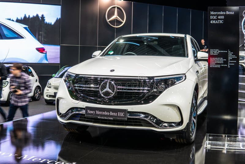 Mercedes-Benz EQC 400 4Matic 300kW SUV, het modeljaar van 2019, EQ-merk royalty-vrije stock foto's Mercedes-Benz EQC 400 4Matic 300kW SUV, het modeljaar van 2019, EQ-merk royalty-vrije stock foto's
