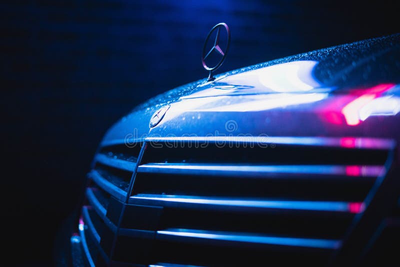 Chrome Benz, blue, car, color, glitter, led, mtv, neon, shine, HD wallpaper