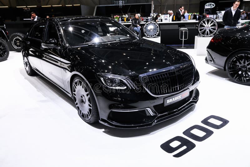 Mercedes-Benz Maybach W222 S65 AMG Brabus 900 στοκ φωτογραφίες Mercedes-Benz Maybach W222 S65 AMG Brabus 900 στοκ φωτογραφίες