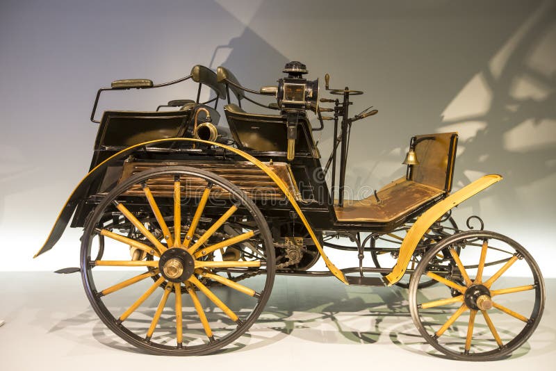 Mercedes Benz Museum royalty-vrije stock afbeeldingen Mercedes Benz Museum royalty-vrije stock afbeeldingen