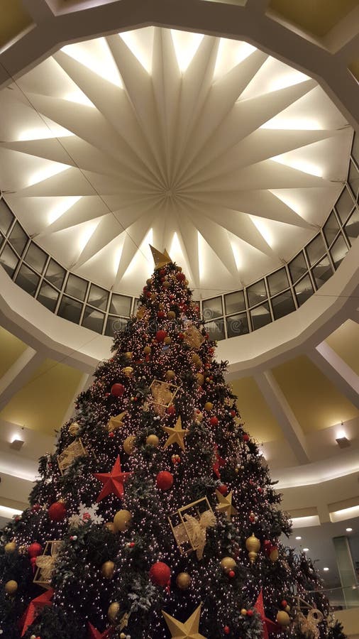 Centro comercial árbol de navidad.