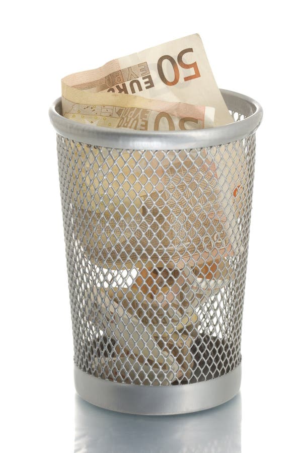 Mesh trash bin with fifty euro