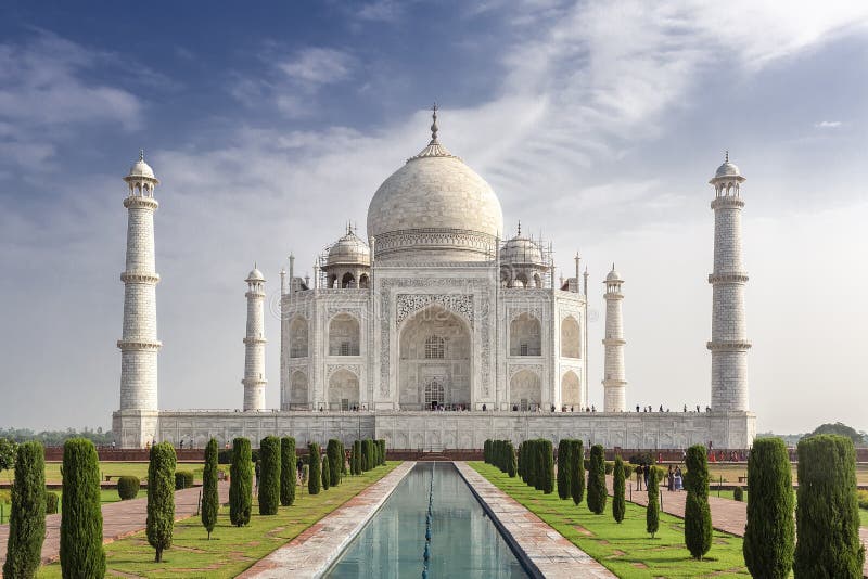 Mesmerizing φωτογραφία του περίφημου ιστορικού taj mahal στην άγκρα της ινδίας στοκ εικόνες