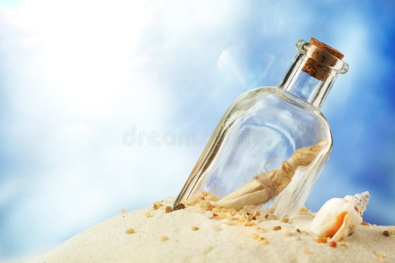 Message dans une bouteille photo stock Message dans une bouteille photo stock