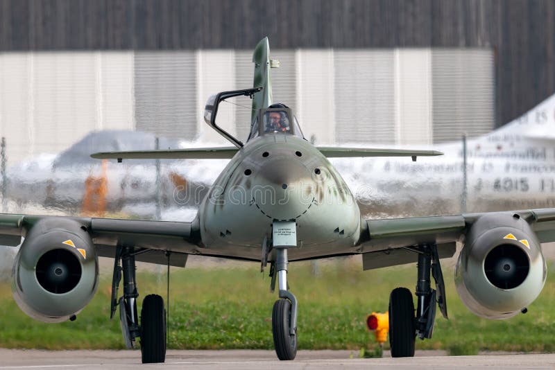 Messerschmitt je 262 avions de chasseur à réaction de la deuxième guerre mondiale de Luftwaffe image libre de droits Messerschmitt je 262 avions de chasseur à réaction de la deuxième guerre mondiale de Luftwaffe image libre de droits
