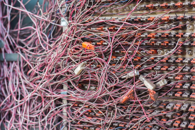 Mess electrical cables Stockfotos, lizenzfreie Mess electrical cables  Bilder