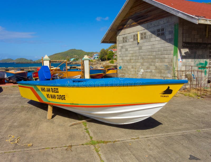 Mestiere caraibico fatto a mano di pesca su Bequia fotografie stock Mestiere caraibico fatto a mano di pesca su Bequia fotografie stock