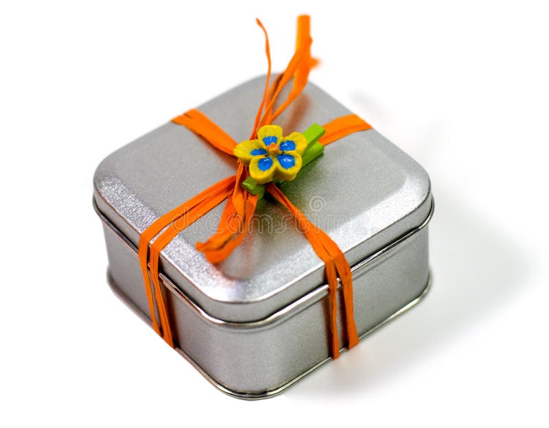 Metal gift box