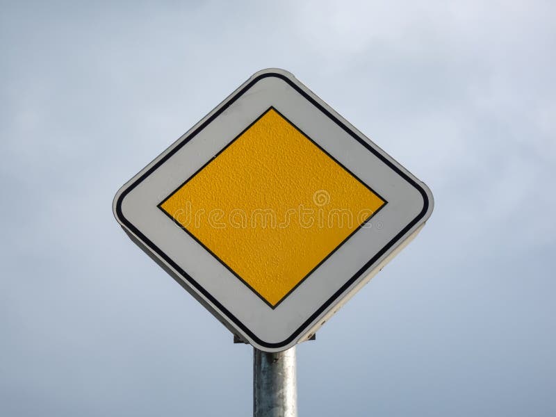 Metal Road Sign (Rectangular White with Yellow Square) "Main Rod" on