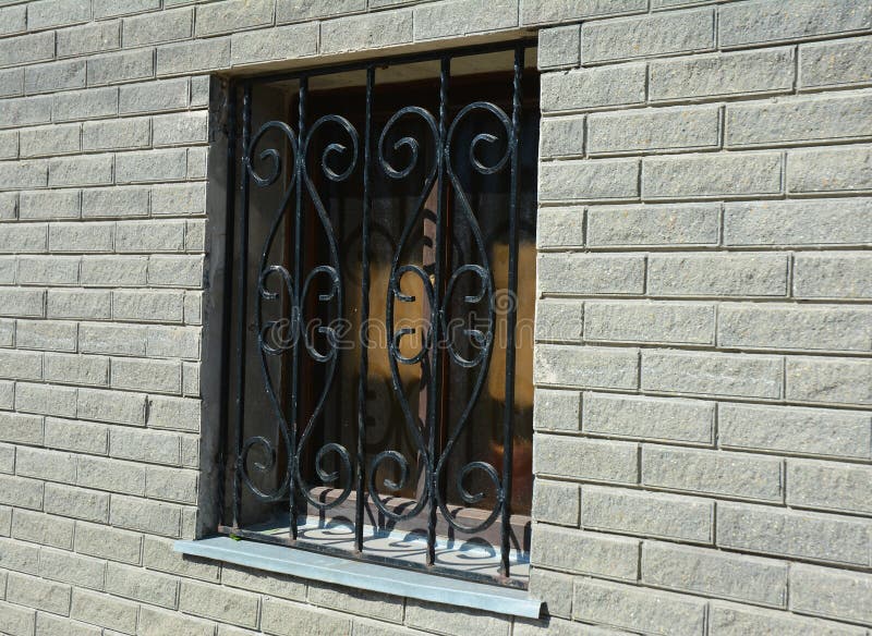 Metallgitter Für Fenster Sicherheitsstangen Stockfoto