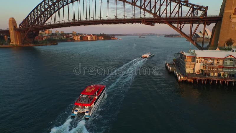 Metragem aérea de Sydney Harbour Bridge