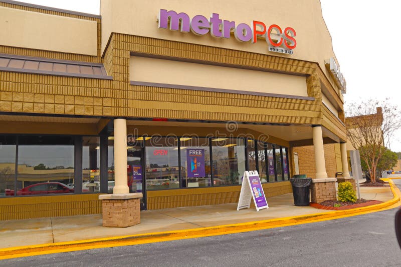 Metro PCS Store Front and Sign Editorial Photo - Image of internet, plan:  199074726