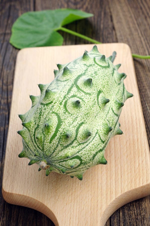 Fruit Kiwano à Cornes Africain Image stock Image du