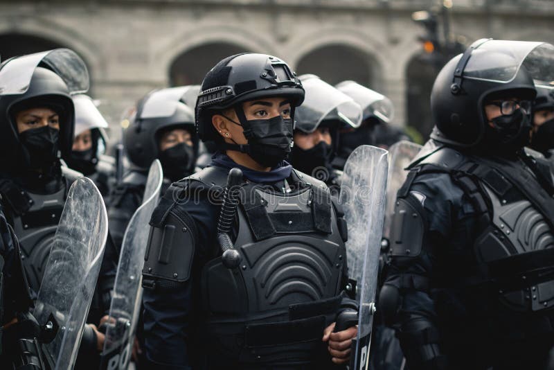 Mexican Police Women Prepare To Repress Feminist Protest Editorial ...
