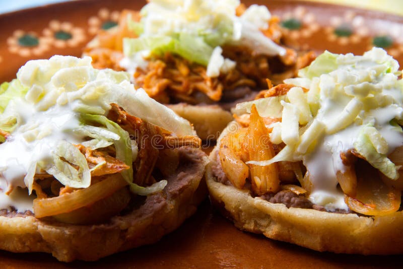 Mexicanska fega Tinga sopes fotografering för bildbyråer Mexicanska fega Tinga sopes fotografering för bildbyråer