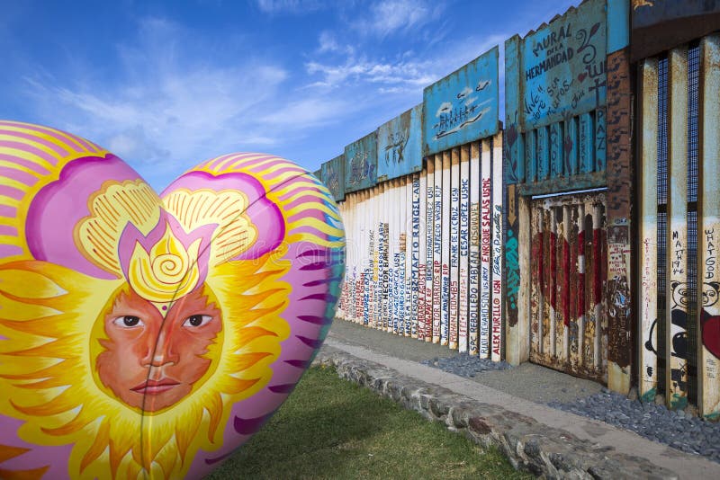 Mexico - Tijuana - de muur van schande stock afbeeldingen Mexico - Tijuana - de muur van schande stock afbeeldingen