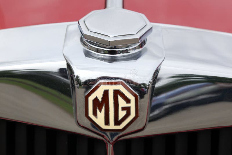MG-Logo auf einem Auto redaktionelles stockfoto. Bild von auslegung -  109512388