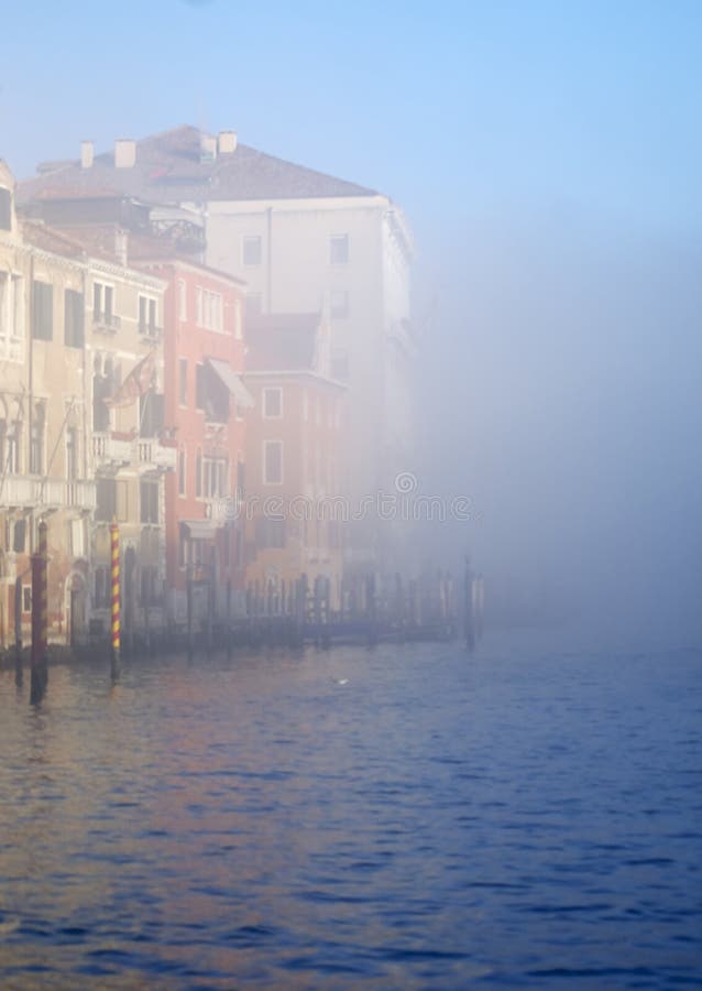 Mgła zbliża się Dorsoduro, Wenecja