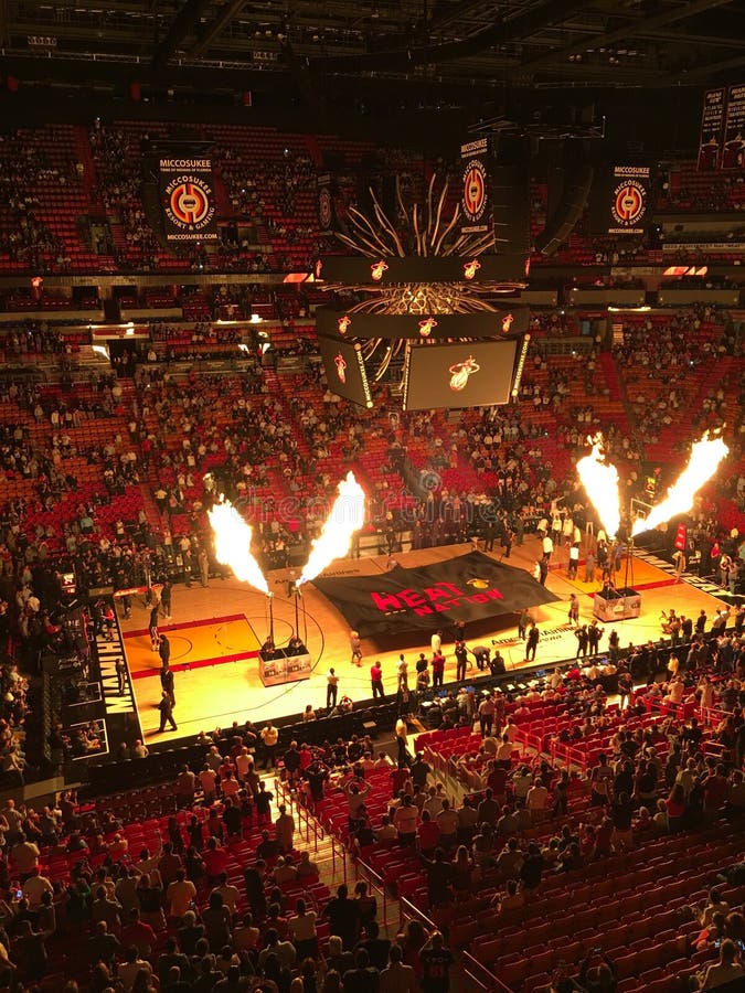 Miami värme vs Sacramento gör till kung NBA arkivfoton Miami värme vs Sacramento gör till kung NBA arkivfoton