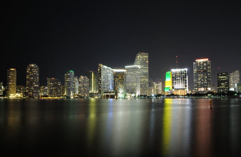 Miami w centrum noc