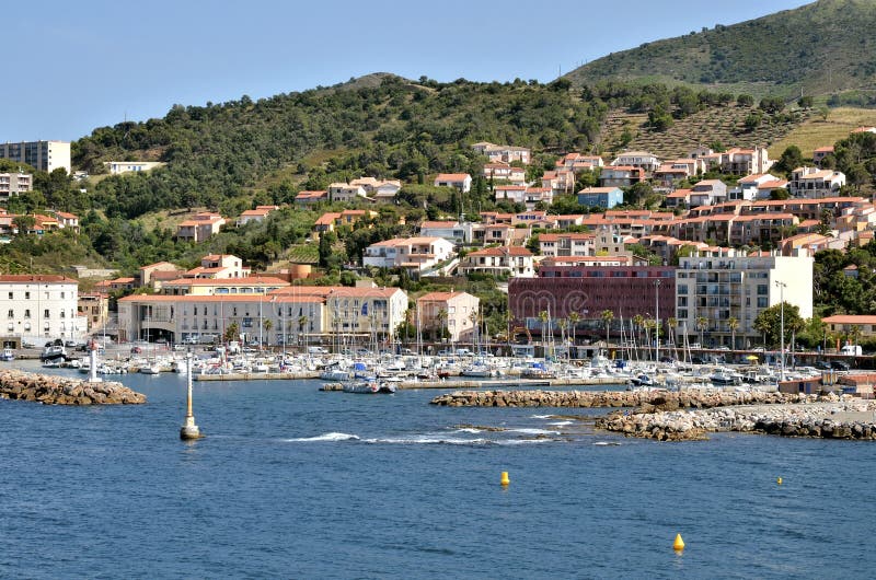 Miasto i port Banyuls-sur-Mer we Francji zdjęcie stock