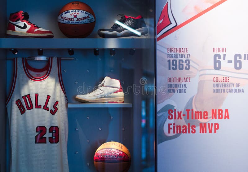 Michael Jordan jersey and sports memorabilia Chicago bulls number 23 season record  1995 1996