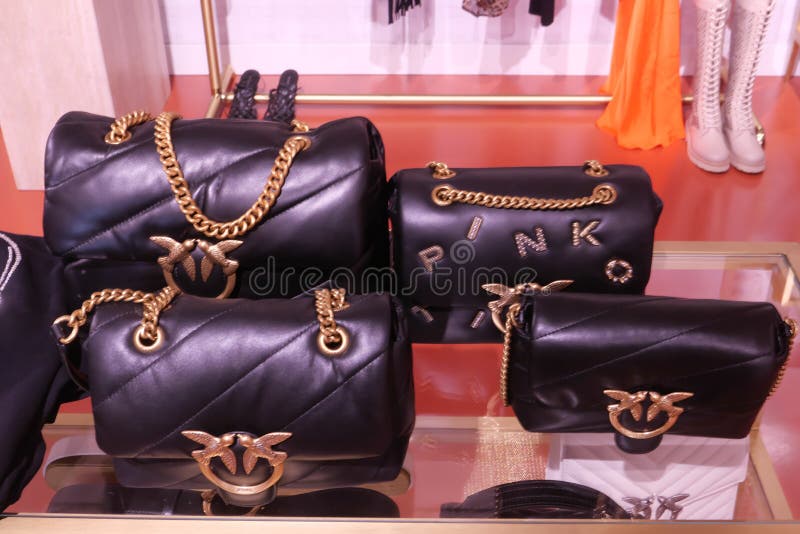  Michael Kors - Women's Handbags, Purses & Wallets / Women's  Fashion: Clothing, Shoes & Jewelry