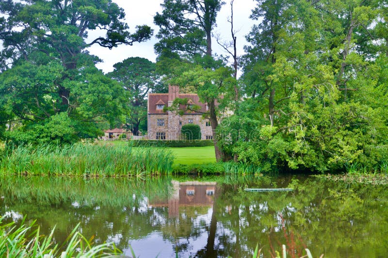 The water and House reflections