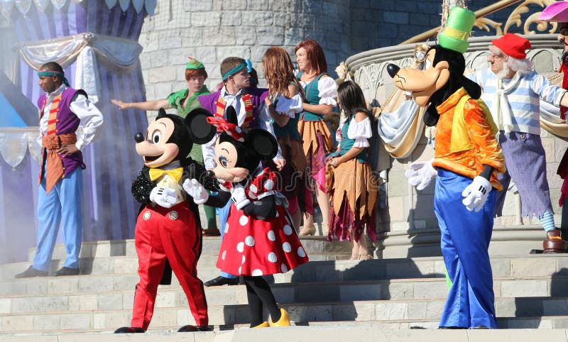 Mickey, Minnie i Niemądry przy Disneyworld, fotografia stock Mickey, Minnie i Niemądry przy Disneyworld, fotografia stock